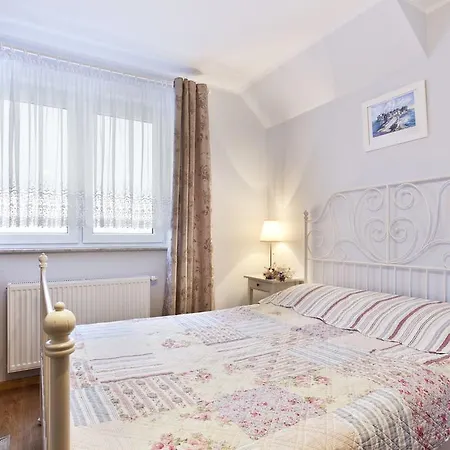 Apartamenty Nadmorskie Rewa Exterior photo